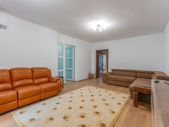 Apartament 2 Camere Răcădău | 75 mp | 2 Băi | Beci Subsol | Etaj 2/4