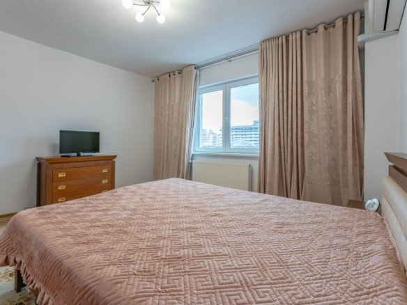 Apartament 2 Camere Răcădău | 75 mp | 2 Băi | Beci Subsol | Etaj 2/4
