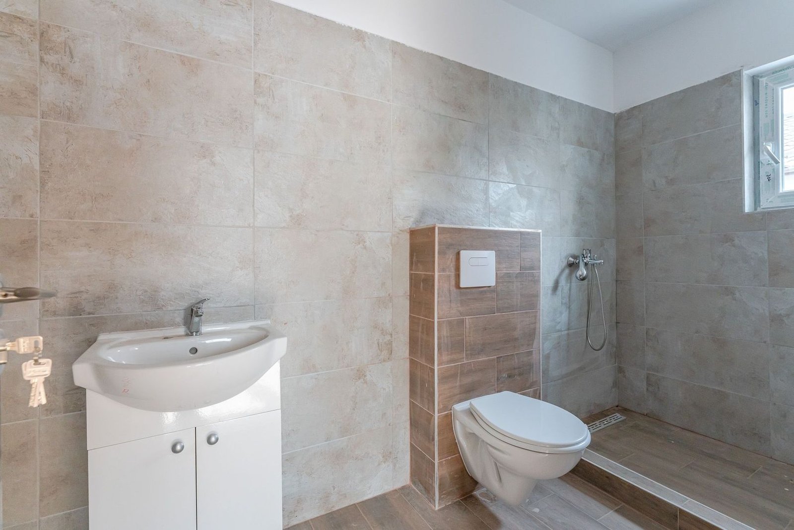 Casă Individuală Sânpetru | Teren 400 mp | Încălzire Pardoseală