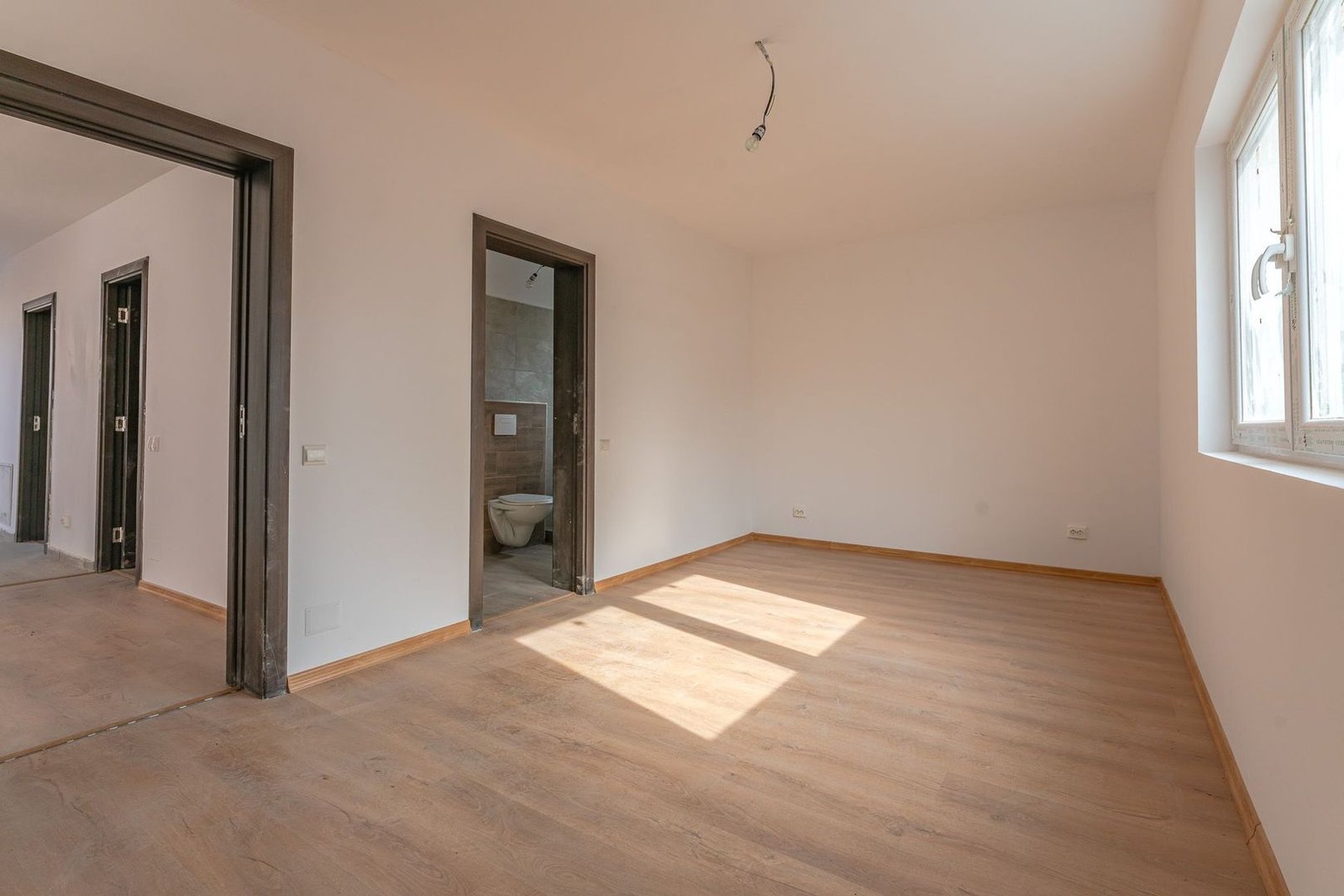 Casă Individuală Sânpetru | Teren 400 mp | Încălzire Pardoseală
